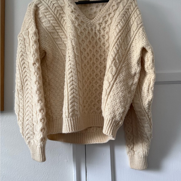 Vintage Carriag Donn Irish Wool Sweater Size Large Cozy Classic Knit Pullover - Picture 11 of 12
